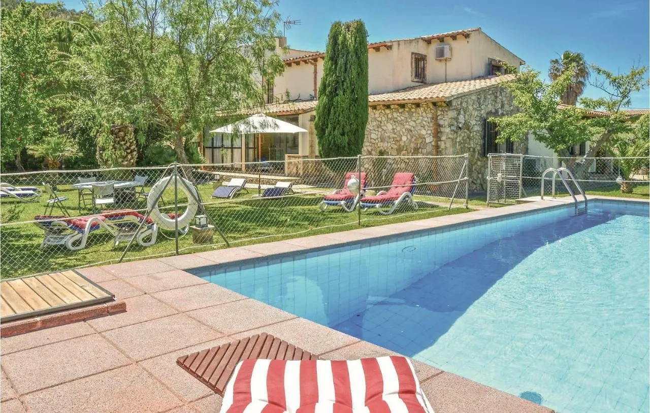 Amazing Home In Puerto De Pollensa With 4 Bedrooms, Private Swimming Pool And Outdoor Swimming Pool Port de Pollença
